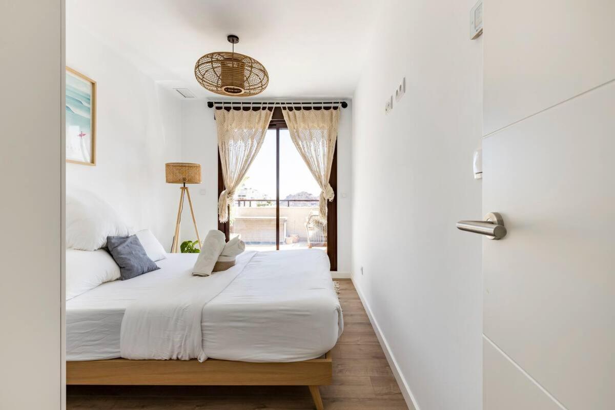 Luxury Designer Apartment - Unbeatable Sea Views Aguilas Bagian luar foto