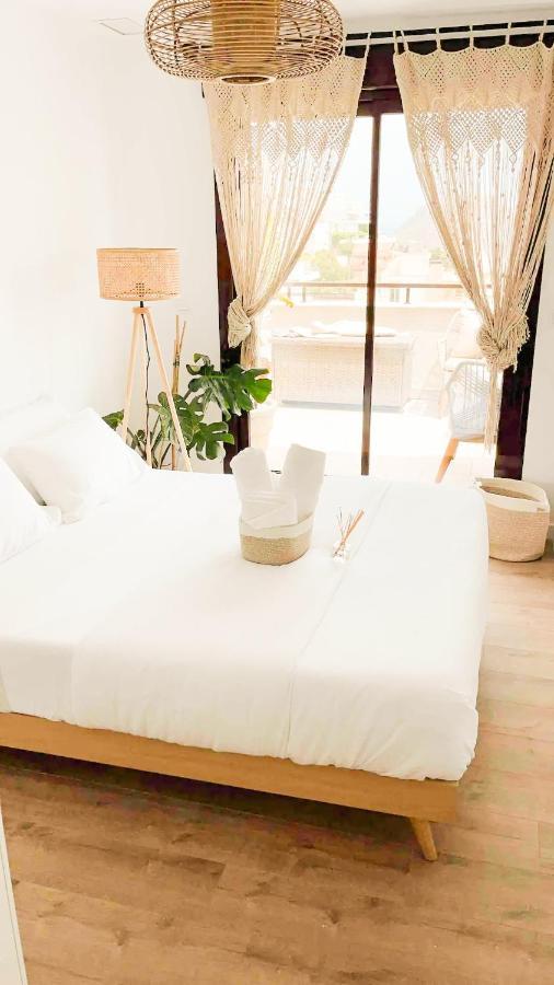 Luxury Designer Apartment - Unbeatable Sea Views Aguilas Bagian luar foto