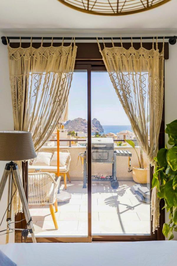 Luxury Designer Apartment - Unbeatable Sea Views Aguilas Bagian luar foto